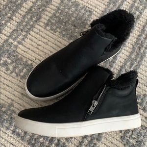 Black, side zip, booties